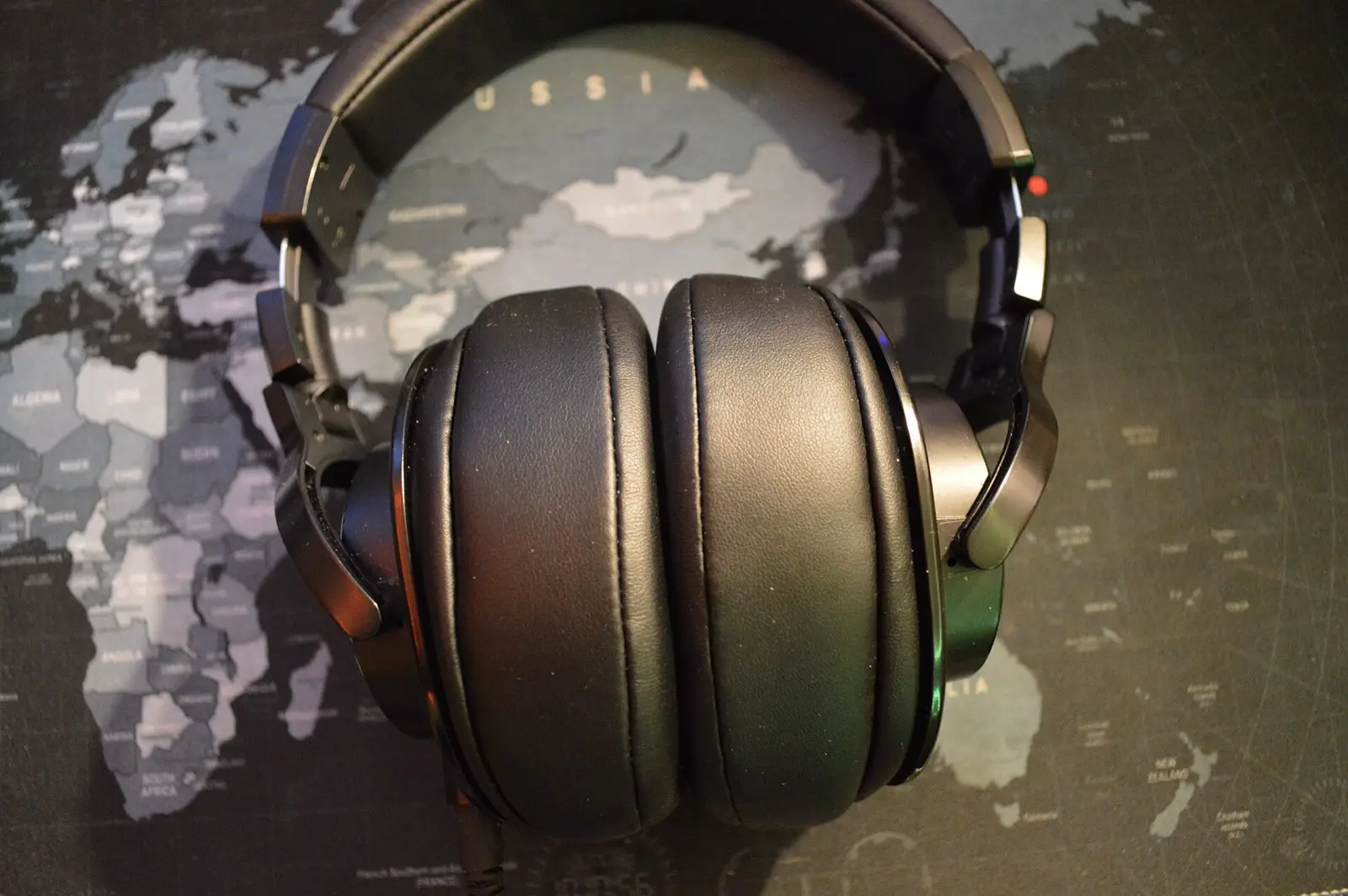 Studio headphones with soft earpads